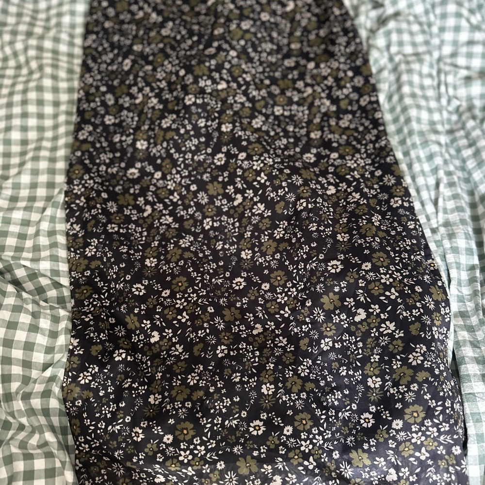 Francesca's Collections Black Floral Midi Skirt